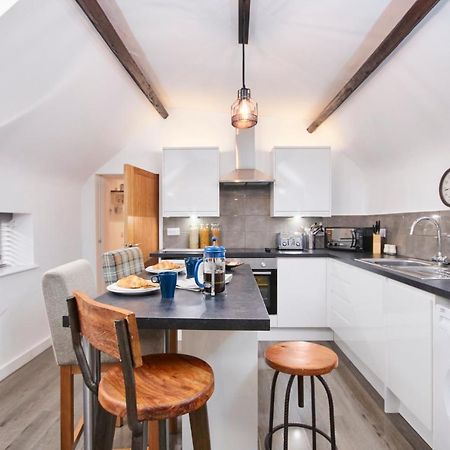 The Nutcracker Suite - Self Check-In, Self-Catering Apartment For East Midlands Airport Kegworth Dış mekan fotoğraf
