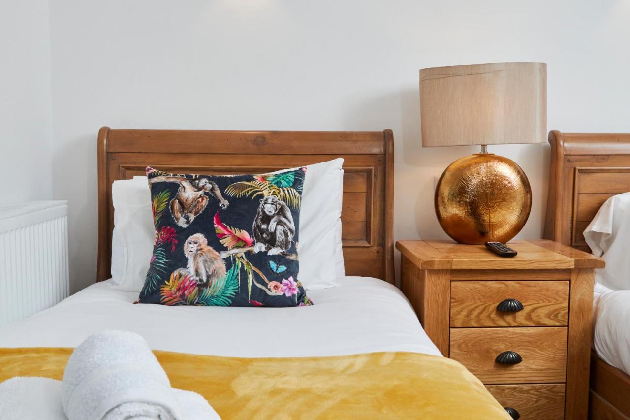 The Nutcracker Suite - Self Check-In, Self-Catering Apartment For East Midlands Airport Kegworth Dış mekan fotoğraf