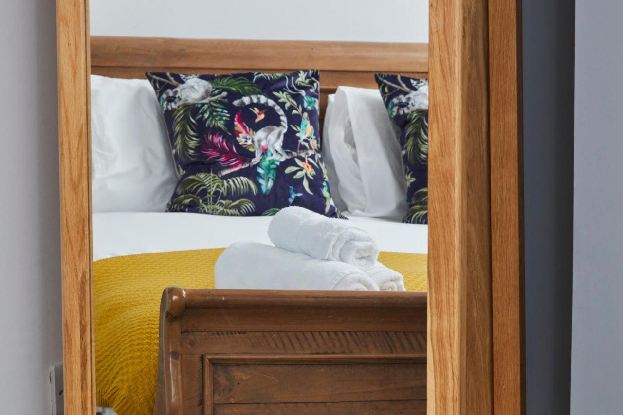 The Nutcracker Suite - Self Check-In, Self-Catering Apartment For East Midlands Airport Kegworth Dış mekan fotoğraf